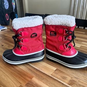 Child’s Sorel snow boots - brand new- size 1